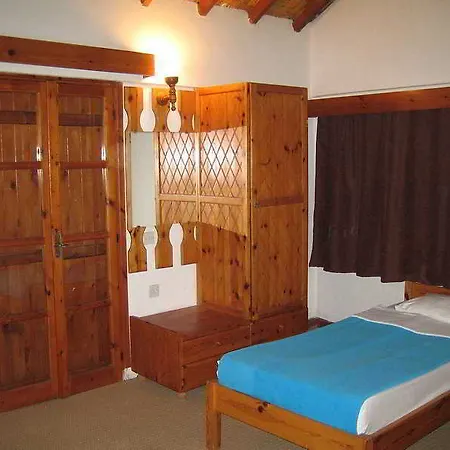 Mosquito Beach Club Hotel 2*